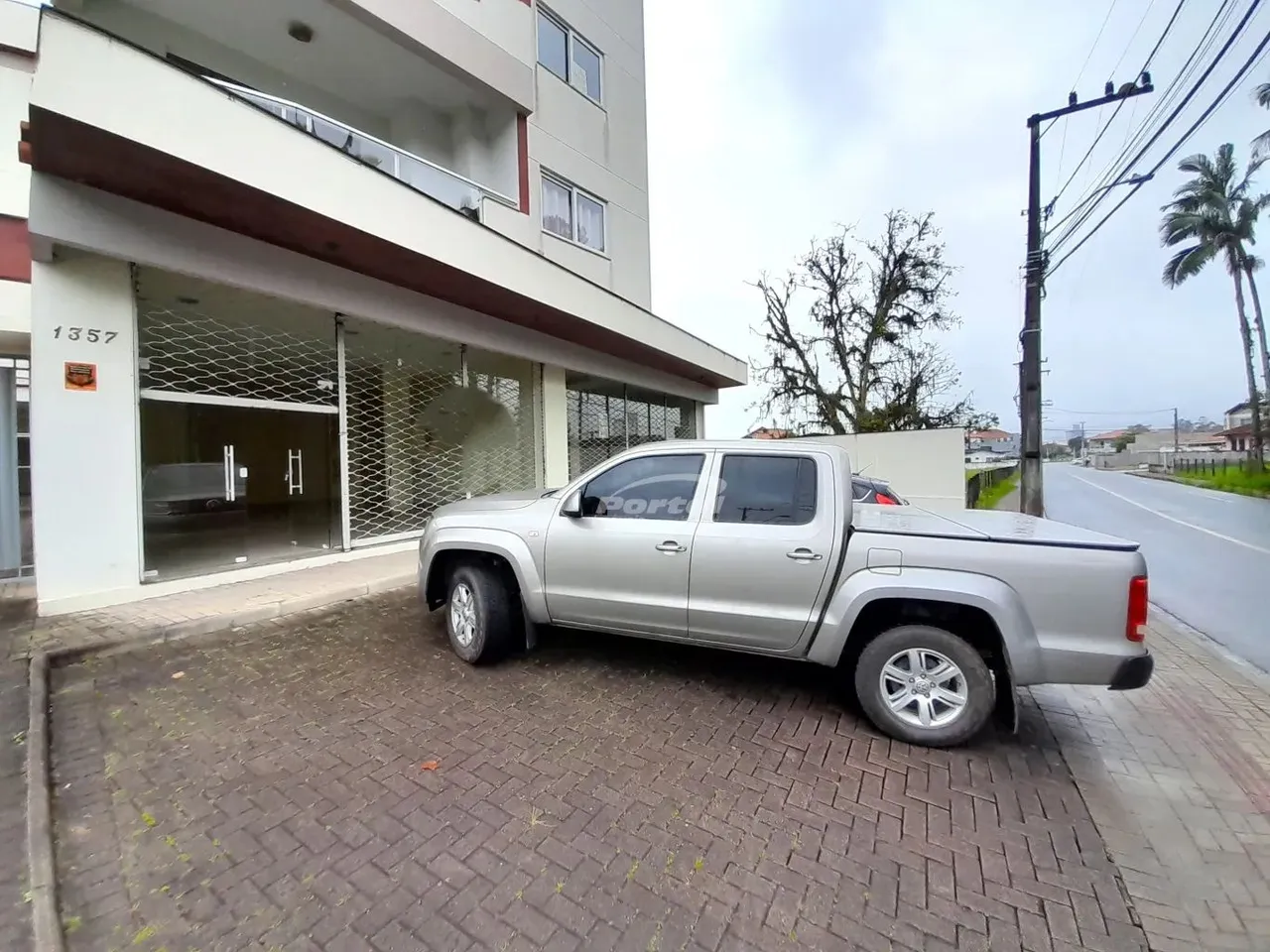 EXCELENTE SALA COMERCIAL DISPONÍVEL PARA LOCAÇÃO NO BAIRRO SANTA TEREZINHA - GASPAR/SC