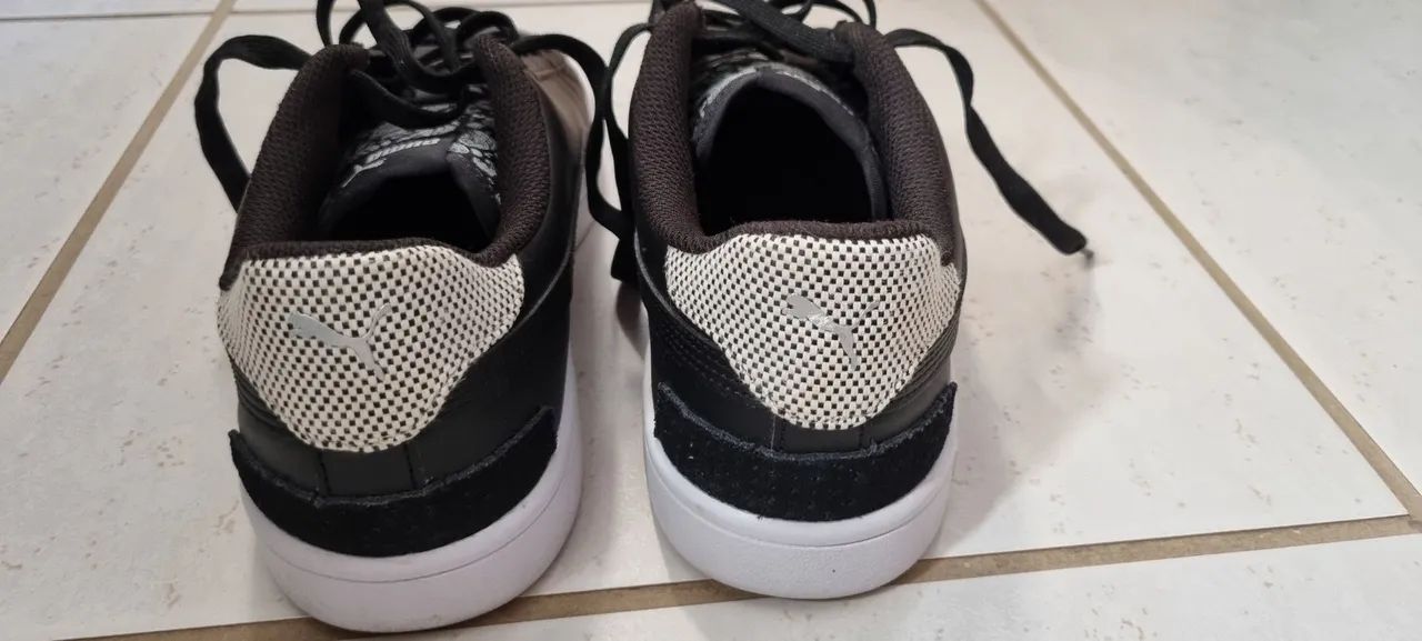 Tênis Puma Preto com Solado Branco - Foto 2