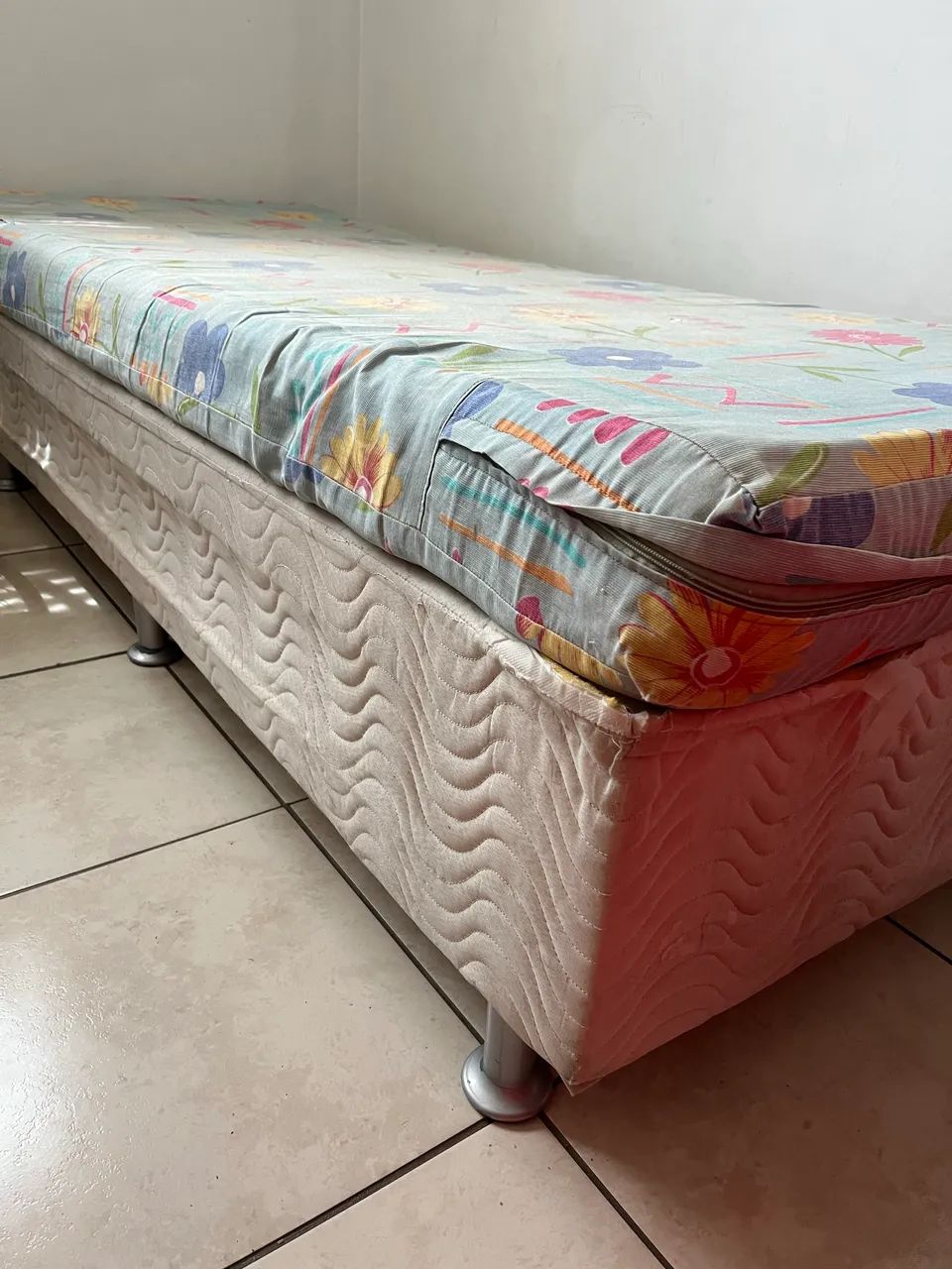 Cama Box com colchão 64291265356291120