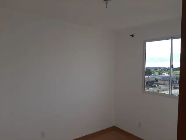 Alugo apartamento com 2 quartos - Foto 2