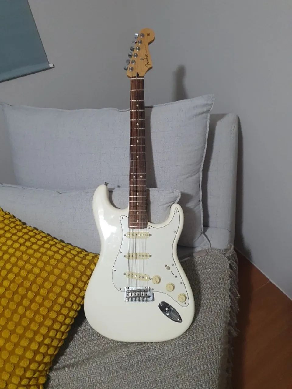 Fender Player Stratocaster 2022 Polar White Com Kit Tex-mex