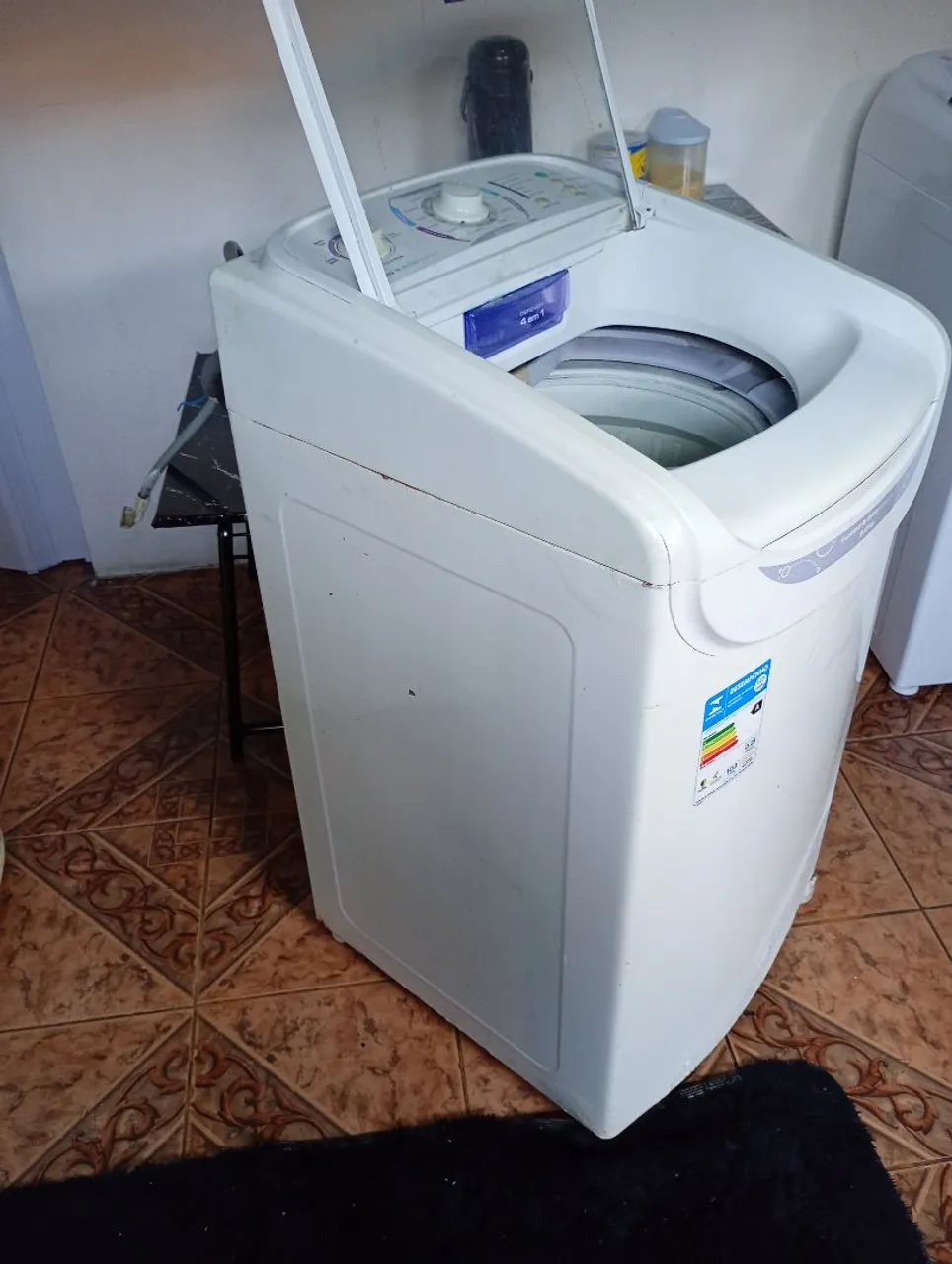 Máquina de Lavar Roupa - ELETROLUX 8KG