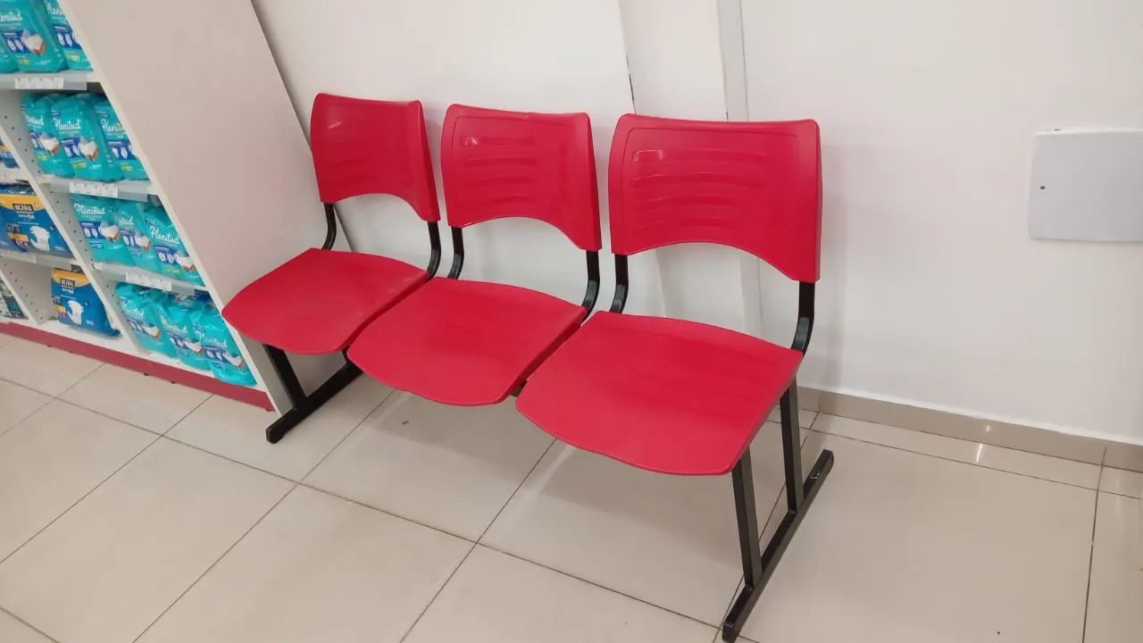 LONGARINAS 3 LUG P SALA ESPERA PVC PES  EM ACO * - Foto 2