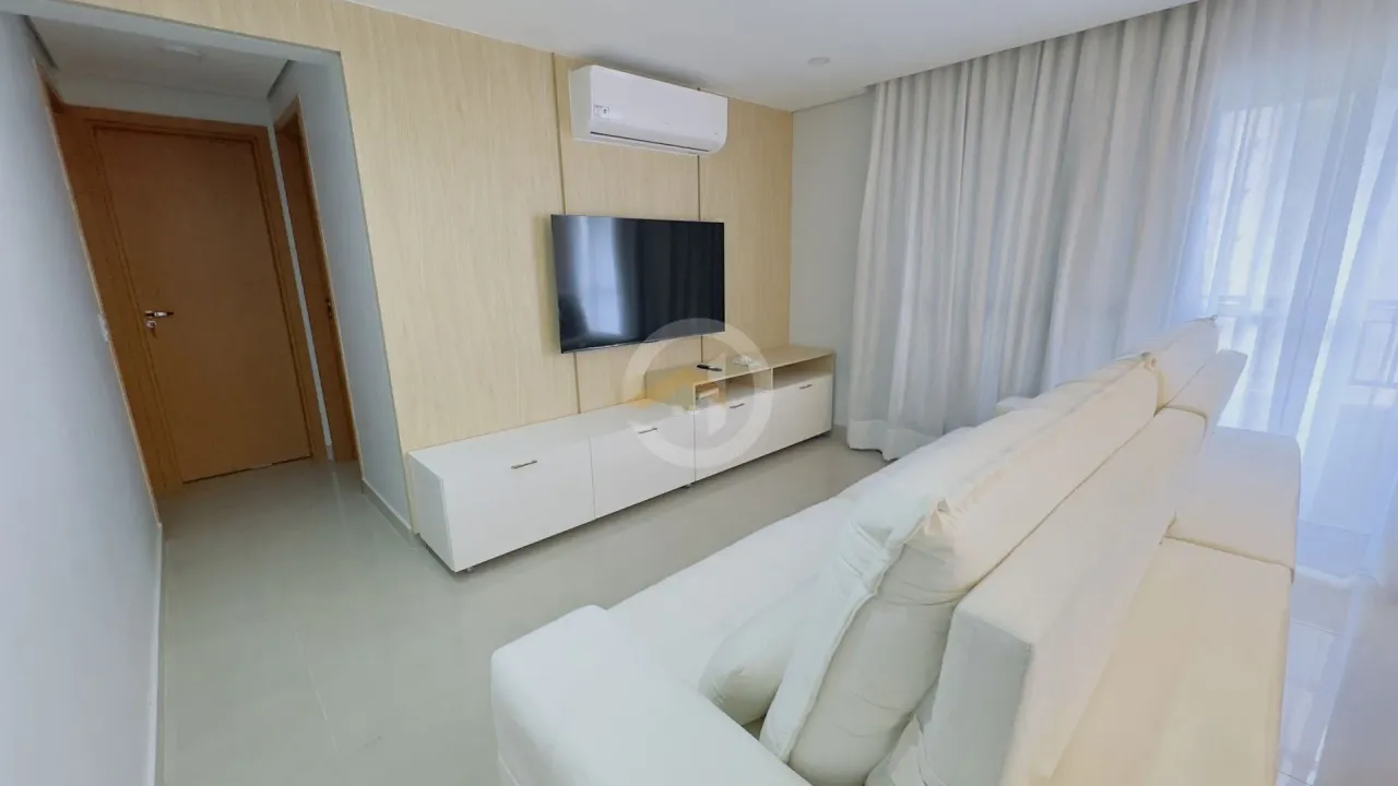 Apartamento de três suítes mobiliado e decorado no Alto Areião