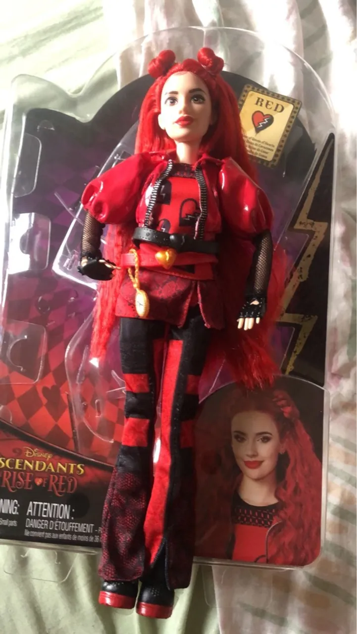 Boneca Descendentes Rise of Red - Disney