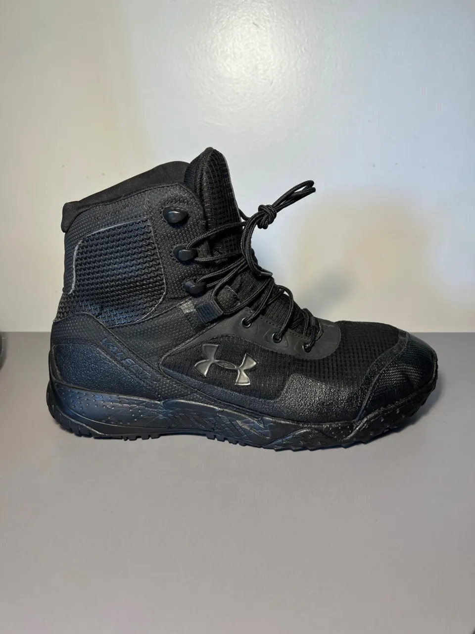 Bota Tática Under Armour - Preta