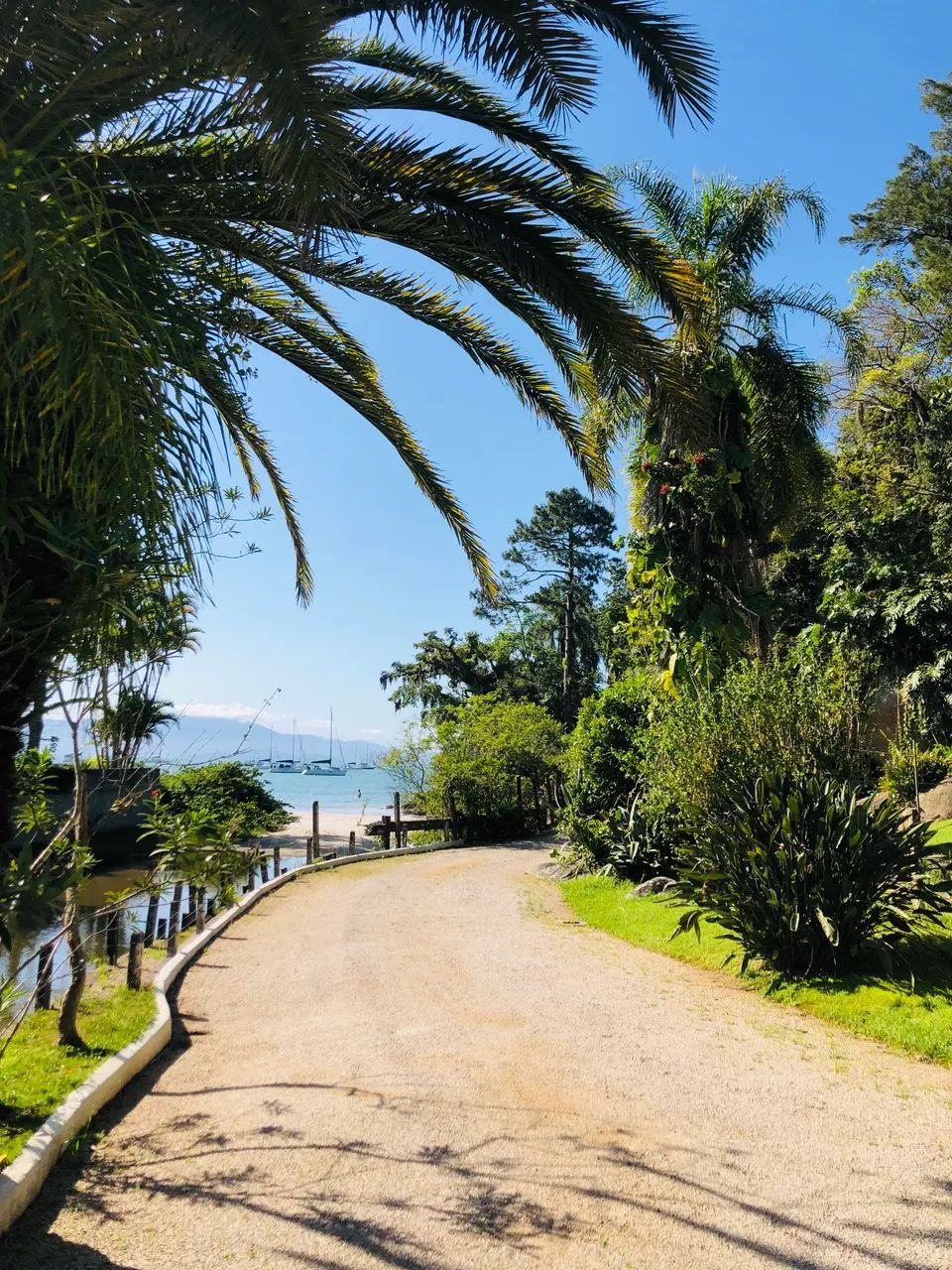 Casa com saida direto para o mar em Jurere