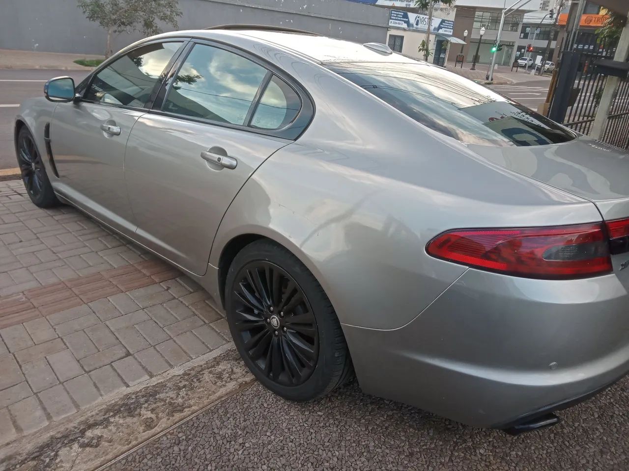 Jaguar XF V6 Luxury - Foto 4