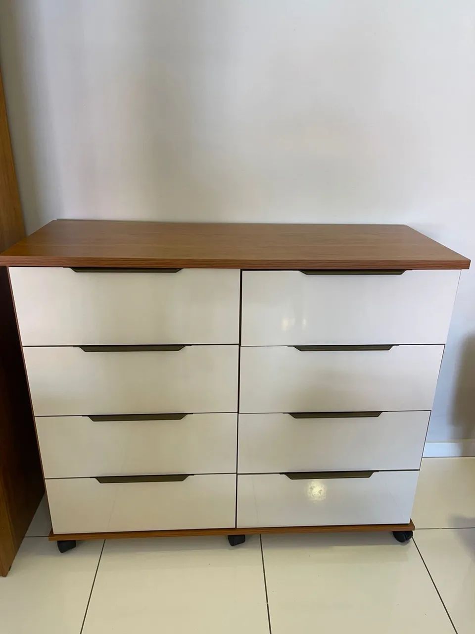 Cômoda 8 gavetas MDF - ENTREGA E MONTAGEM GRÁTIS! 