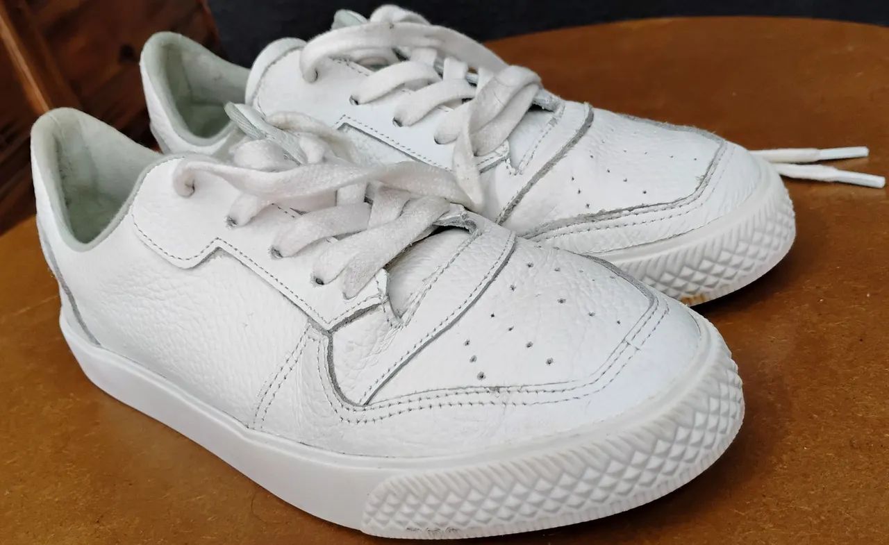 Tênis em couro via mia número 35 - Foto 2