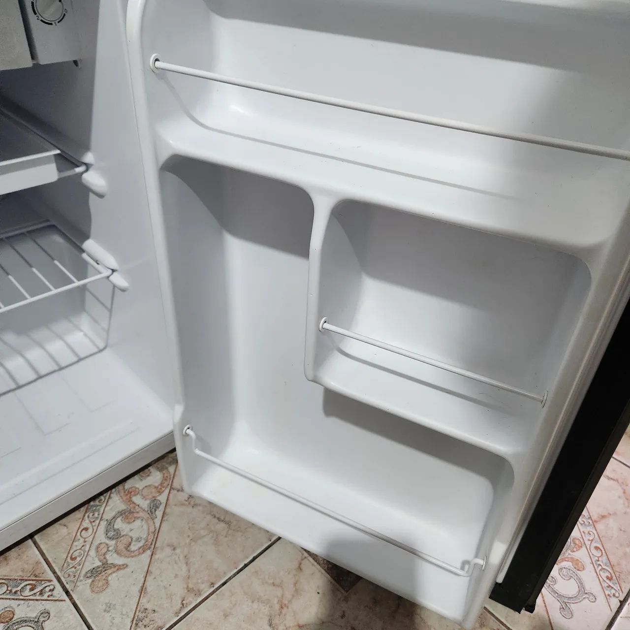 Frigobar philco preto  - Foto 4