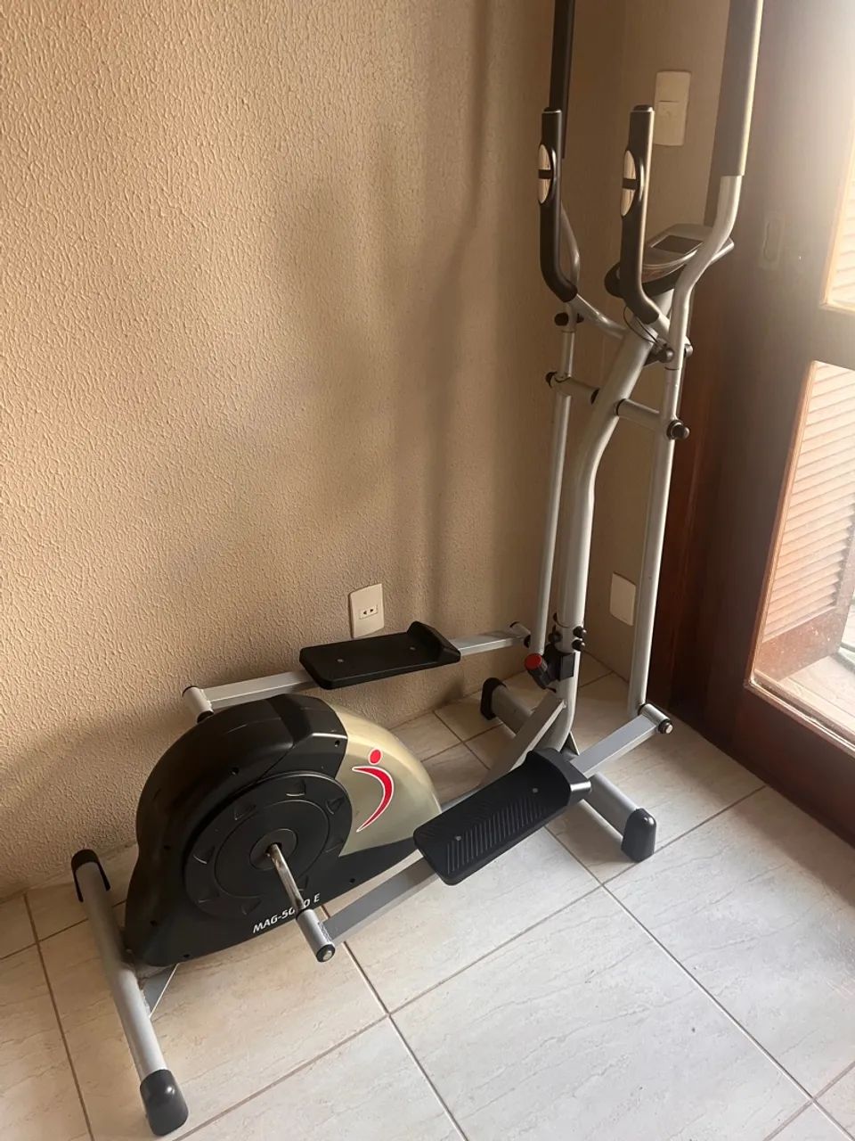 Elíptico MAG-5000 E - Aparelho de Ginástica - Foto 3