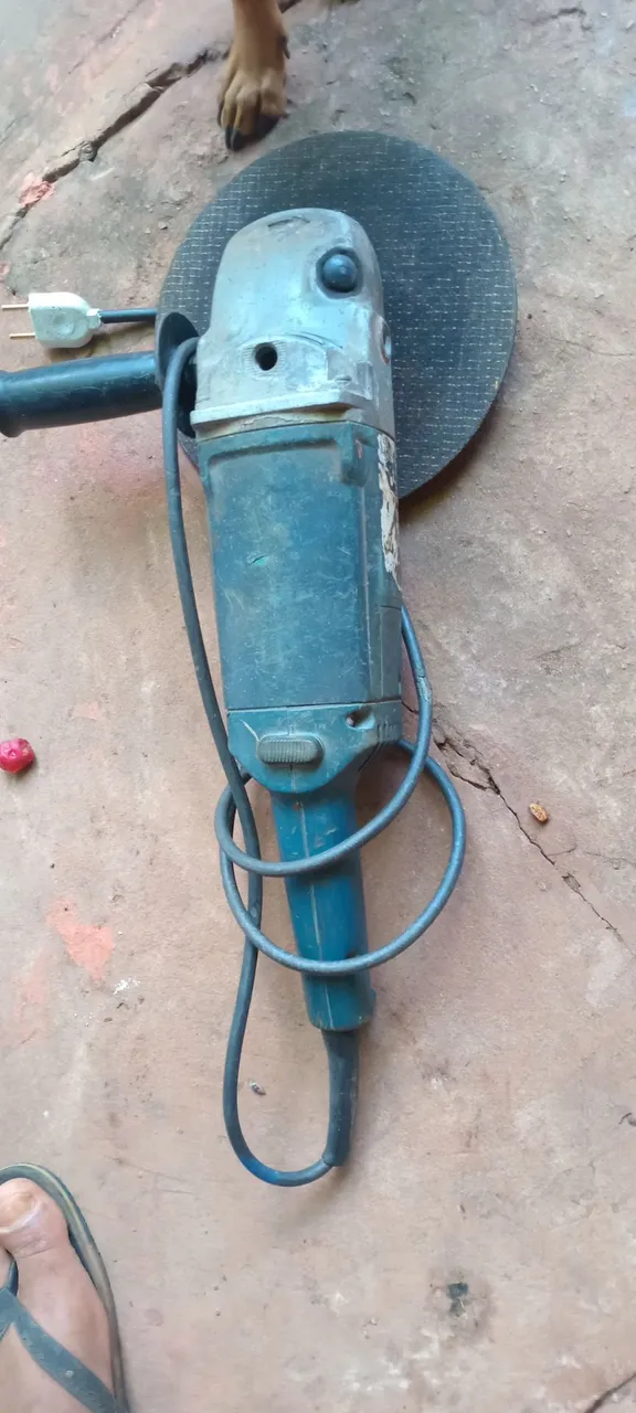 Esmerilhadeira Elétrica