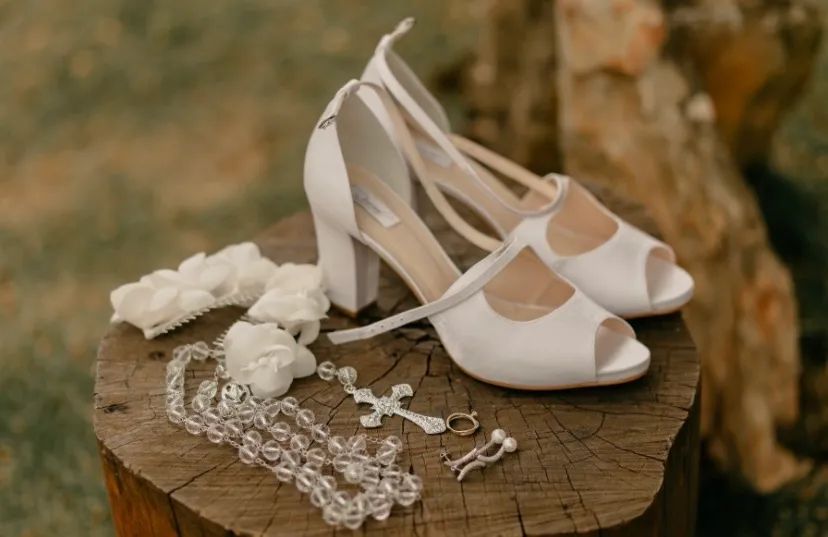 Sapato de noiva em cetim off White da Durval Calçados Tam 39