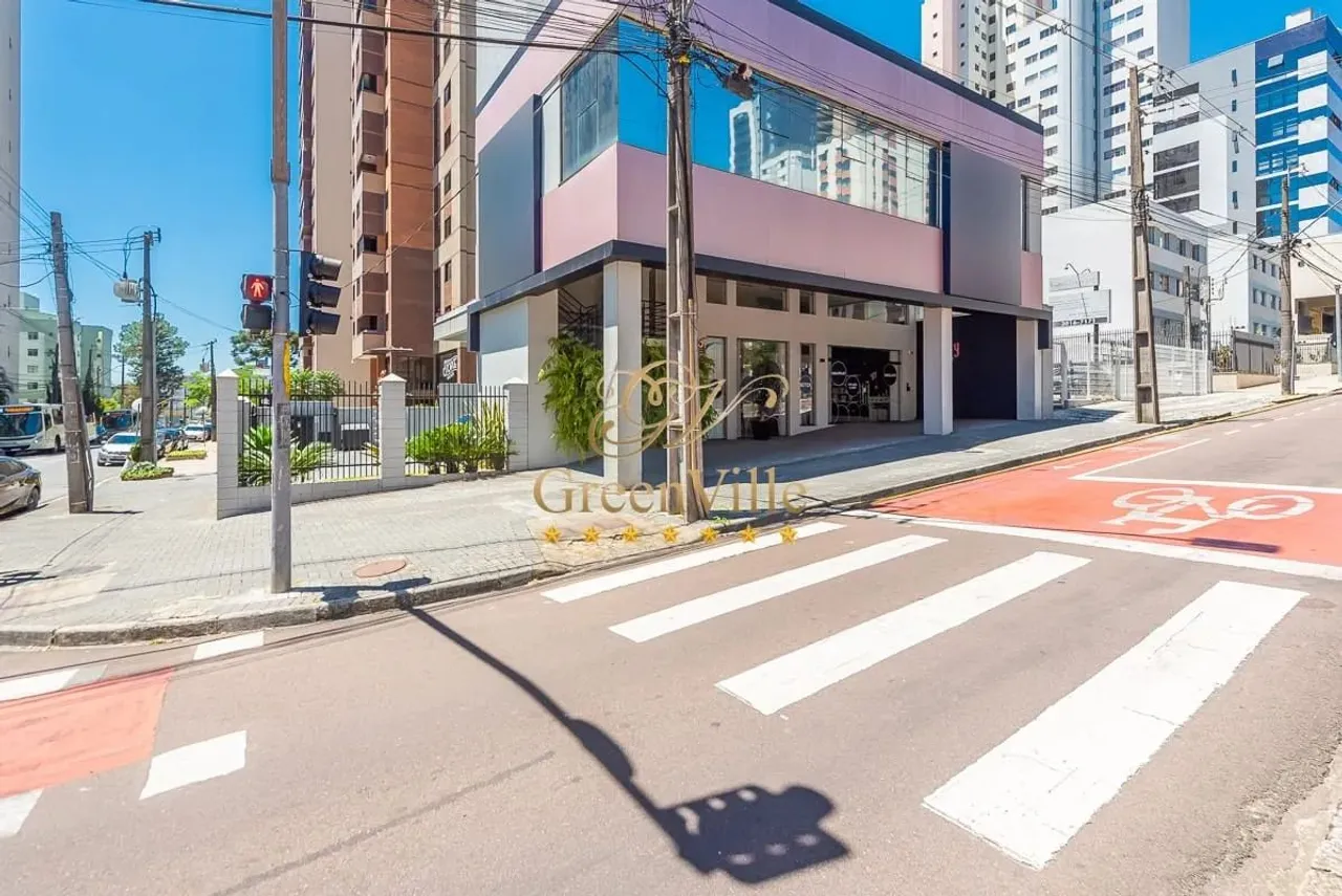 Cabral, Prédio Inteiro, Com Elevador em todos os andares, Já Locado , 9 Salas, 5 BWC, 6 Va