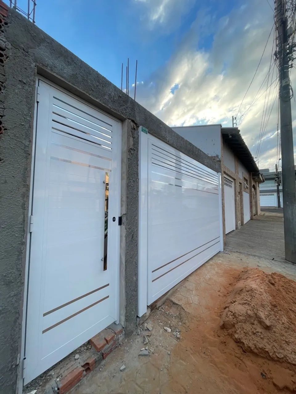 Portões eletrônicos em alumínio