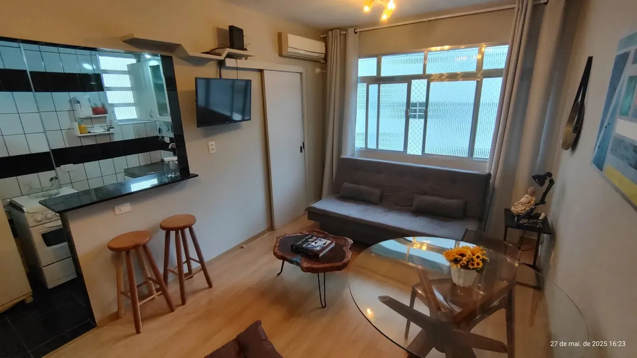 Kitnet Mobiliada para Aluguel no Boqueirão Santos/SP | 1 Quadra da Praia | Ideal para Mor