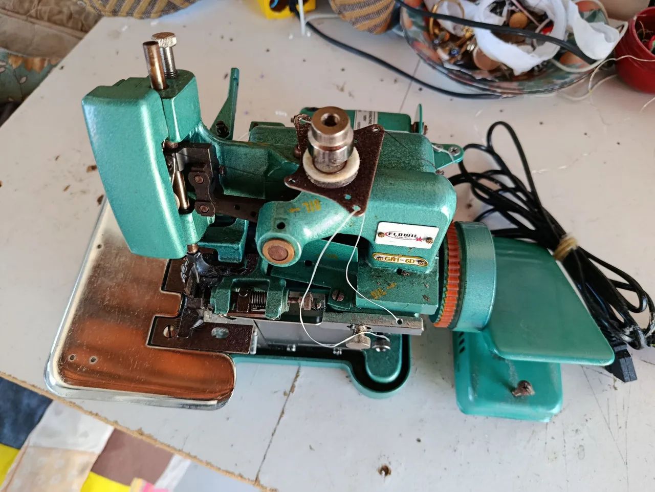 Overloque 64842111717121124