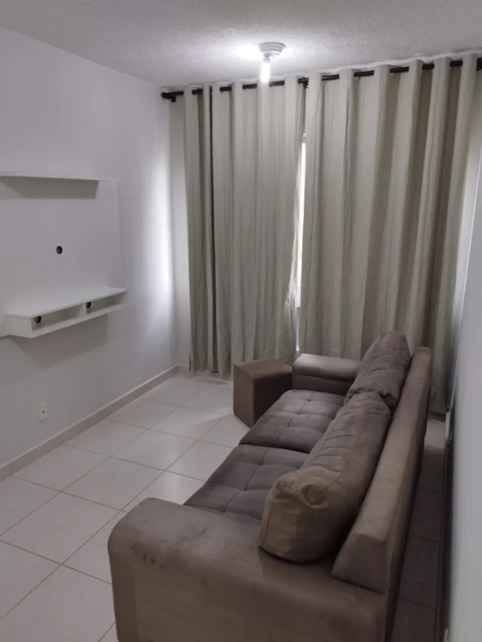 Alugo Apartamento mobiliado no Total Ville I