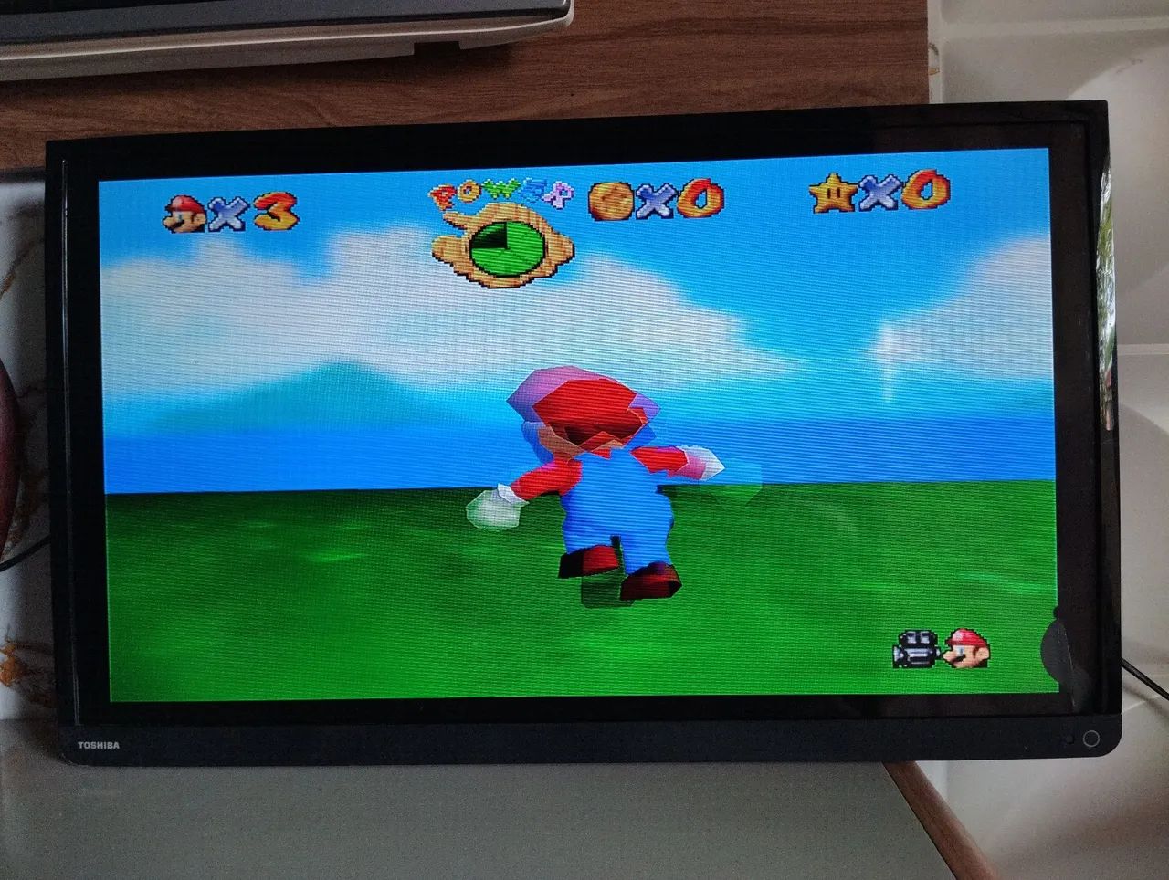 Tv Toshiba 32 não smart com detalhe na tela - Foto 3