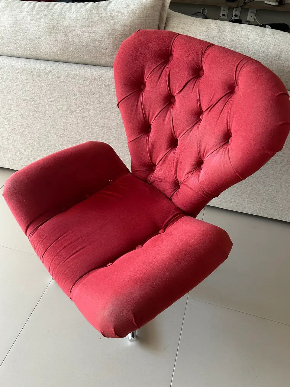 Poltrona vermelha giratória  - Foto 2