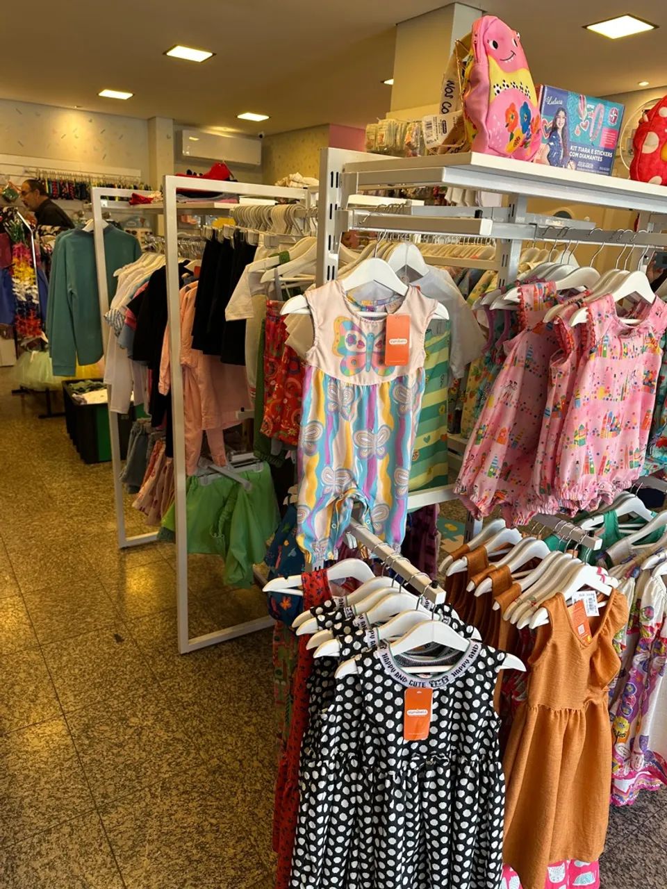 Expositor central para Loja arara Cremelheira COMAC - Foto 2