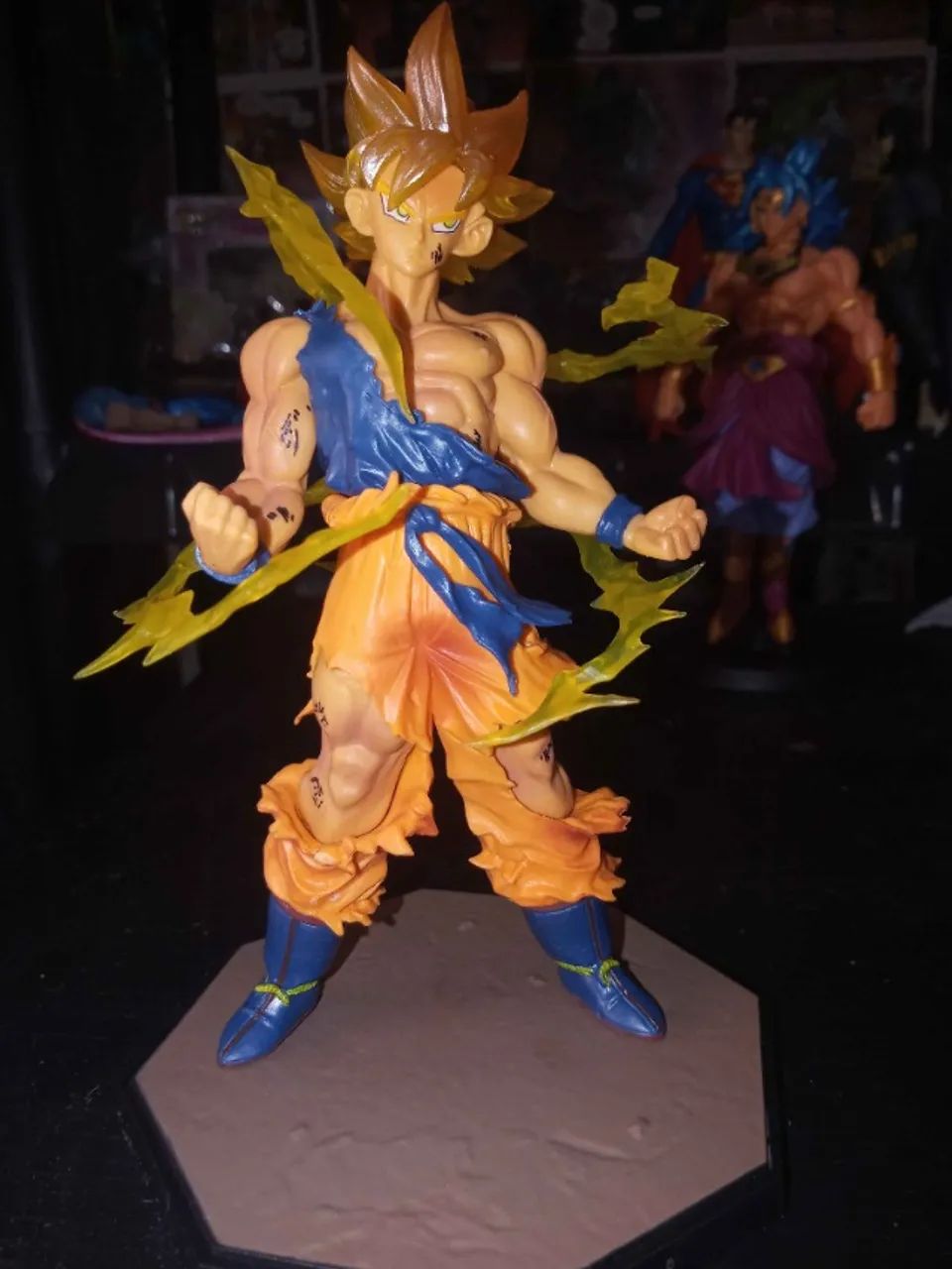 Action figure  Dragon Ball Son Goku Super Saiyan  - Foto 3
