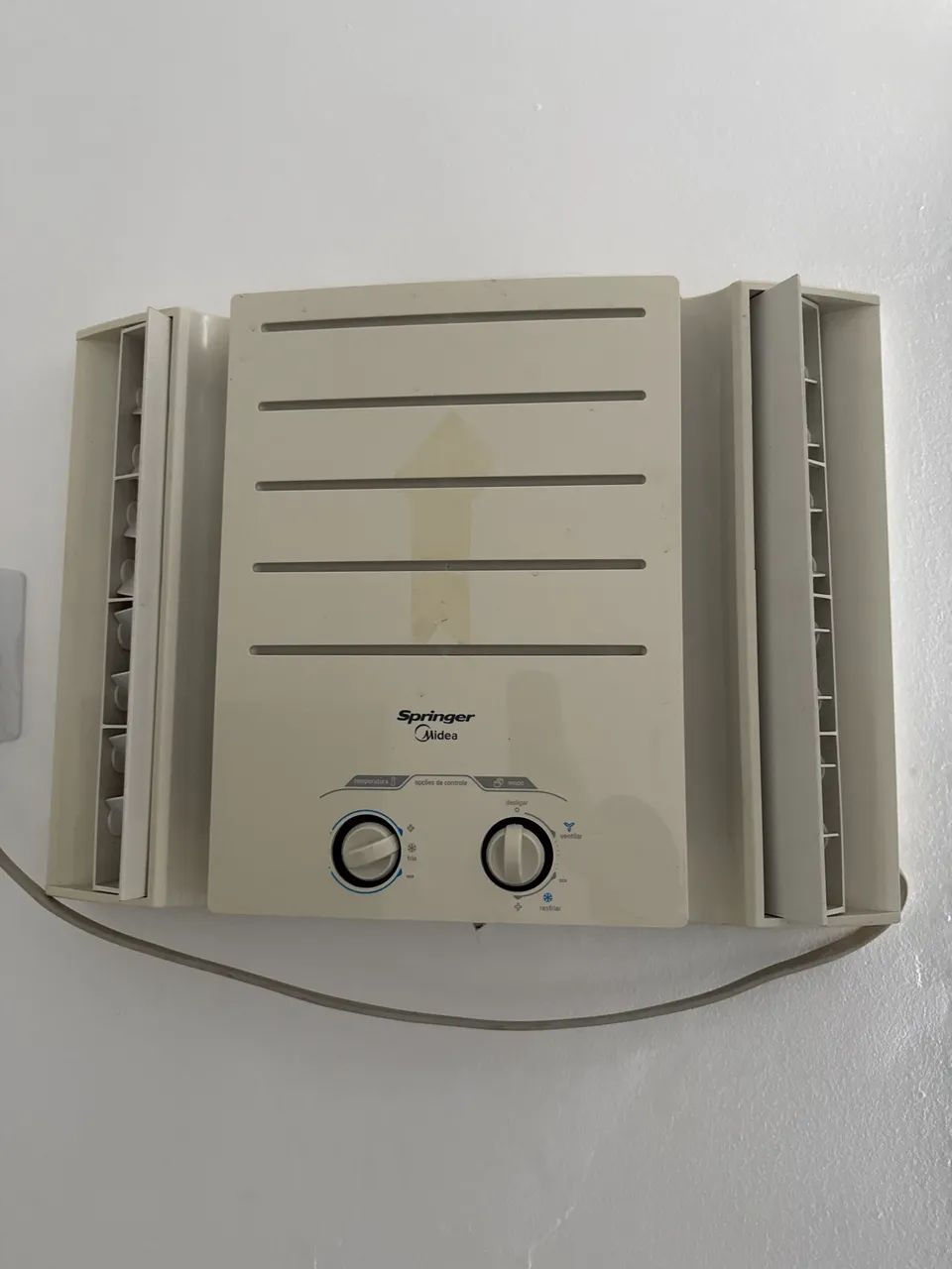 AR CONDICIONADO JANELA