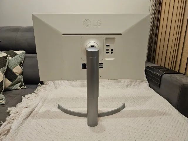 Monitor LG 4K UHD 27" - LG 27UL650-W - Foto 3