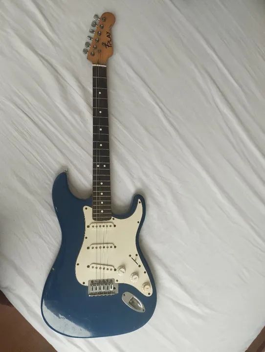 Guitarra Elétrica Stratocaster Azul - Foto 2
