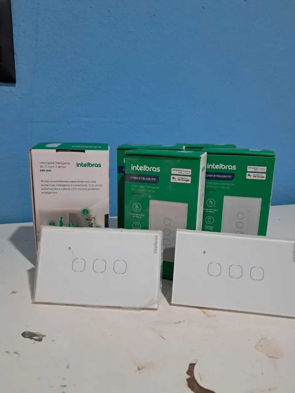 Interruptor Inteligente Wi-Fi Intelbras com 3 Teclas