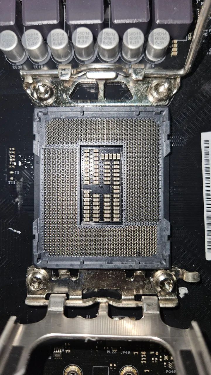 B660 Phantom Gaming 4 - Foto 2