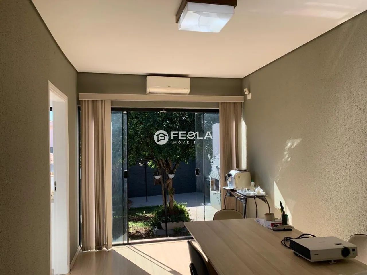 Casa à venda em Sumaré, Vila Santana, com 5 quartos, com 130 m² - Foto 2