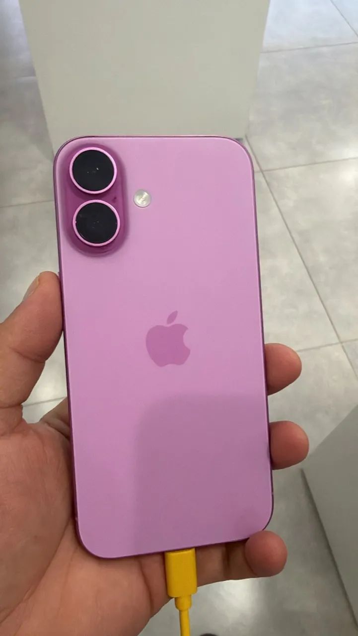 iPhone 16