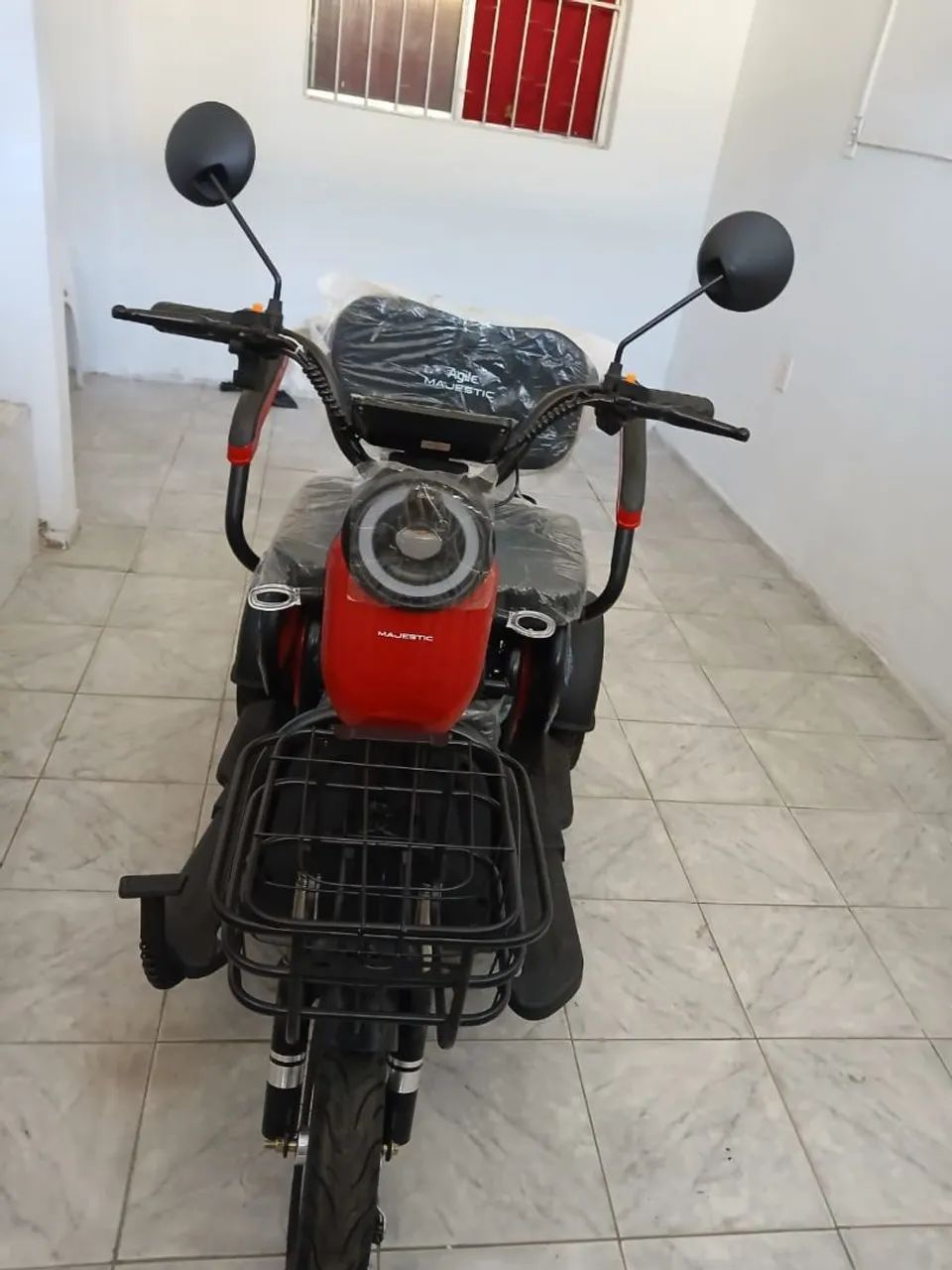 Vendo triciclo elétrico zerado 