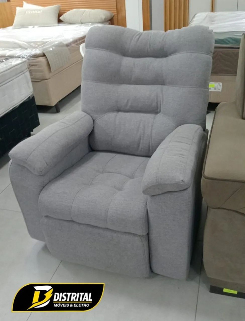Poltrona Reclinável Nova