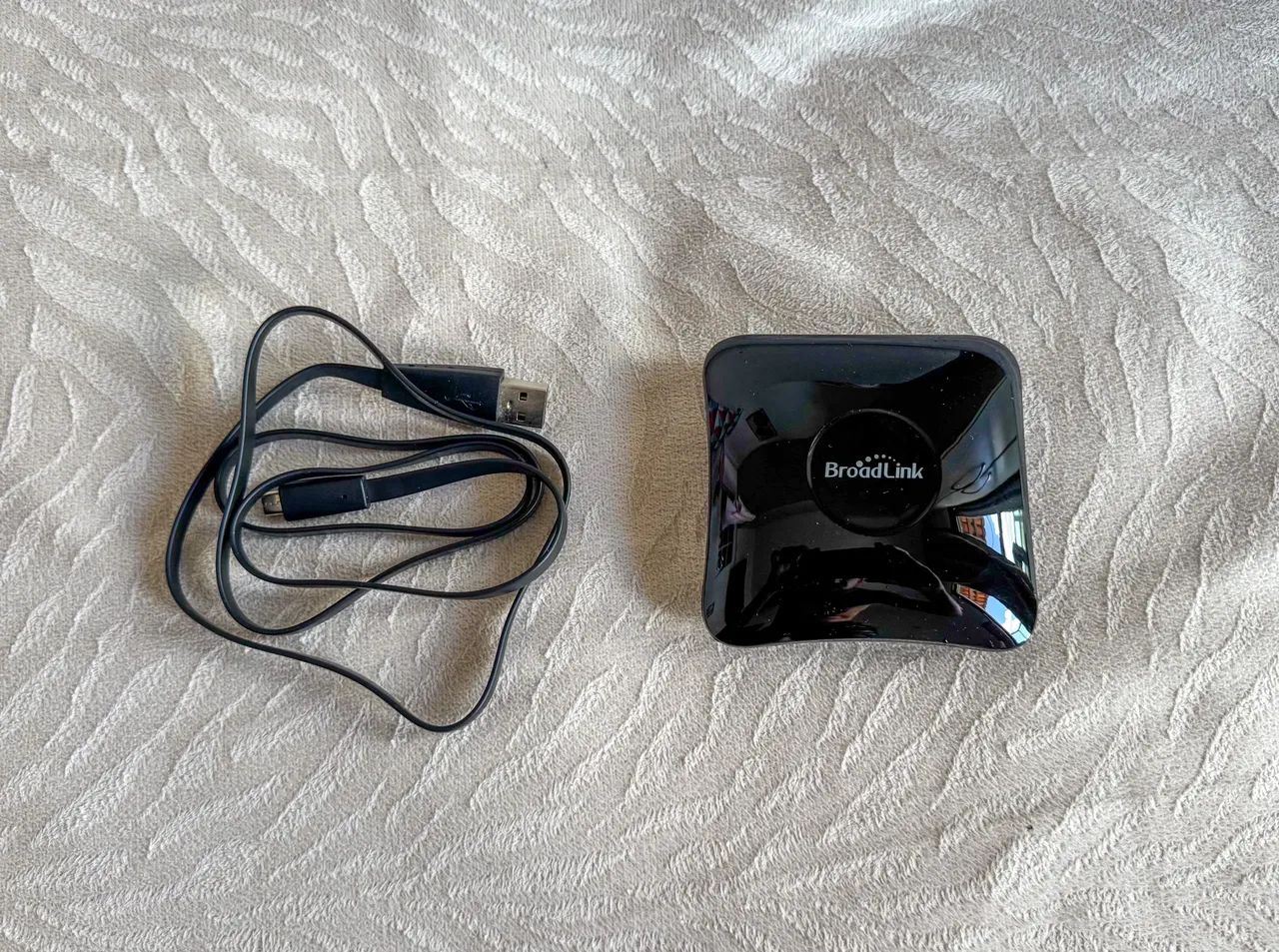 Broadlink RM4 Pro