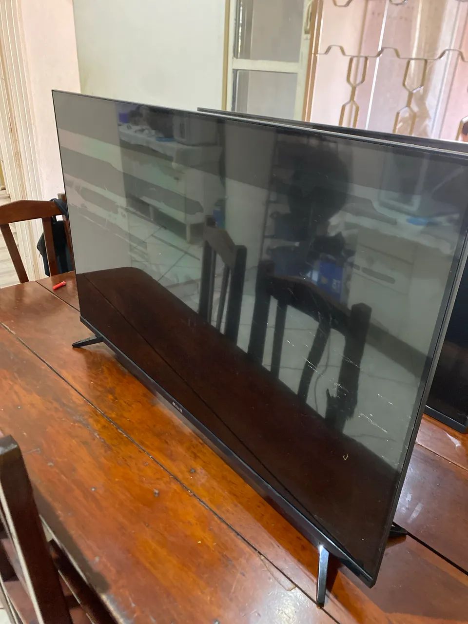 Televisão para retirada de peças 