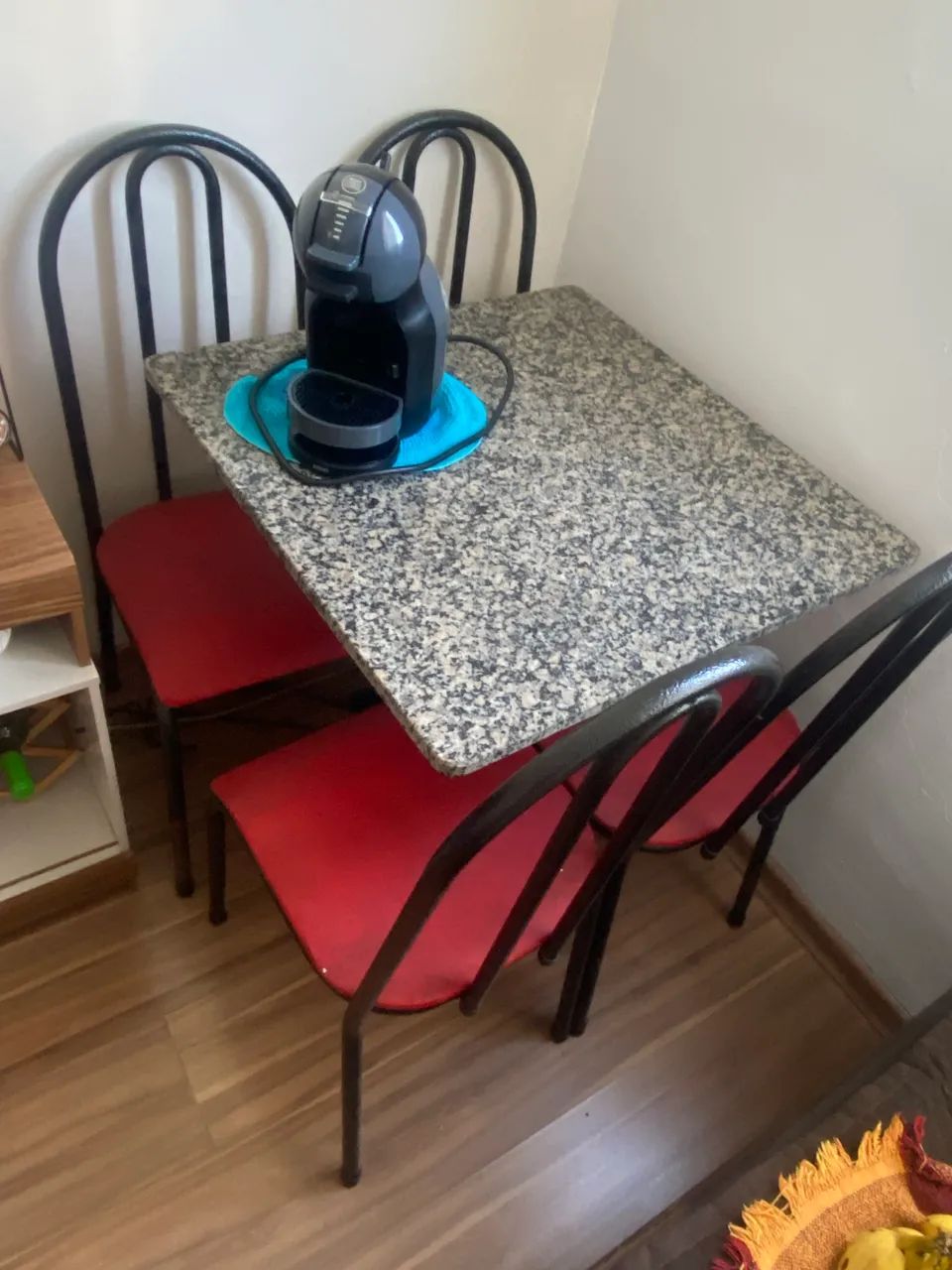 Vendo Mesa 4 Cadeiras  - Foto 2
