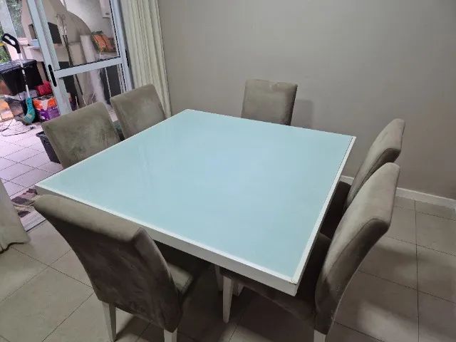 Mesa de jantar 1x40m quadrada com 6 cadeiras 