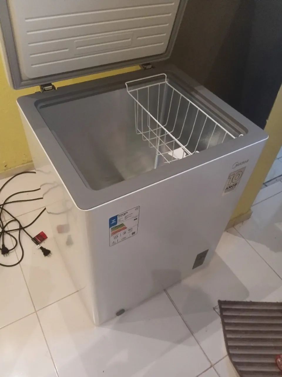 Freezer Midea 145L (até 10x no cartao) - Geladeiras e Freezers