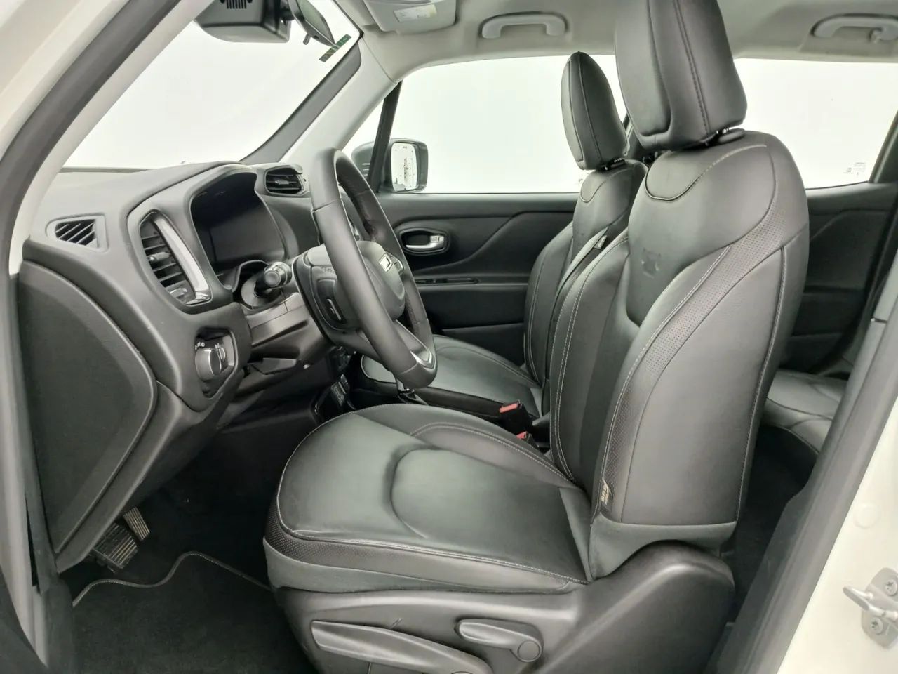 Jeep Renegade Long. T270 1.3 TB 4x2 Flex Aut., foto 16 de 18
