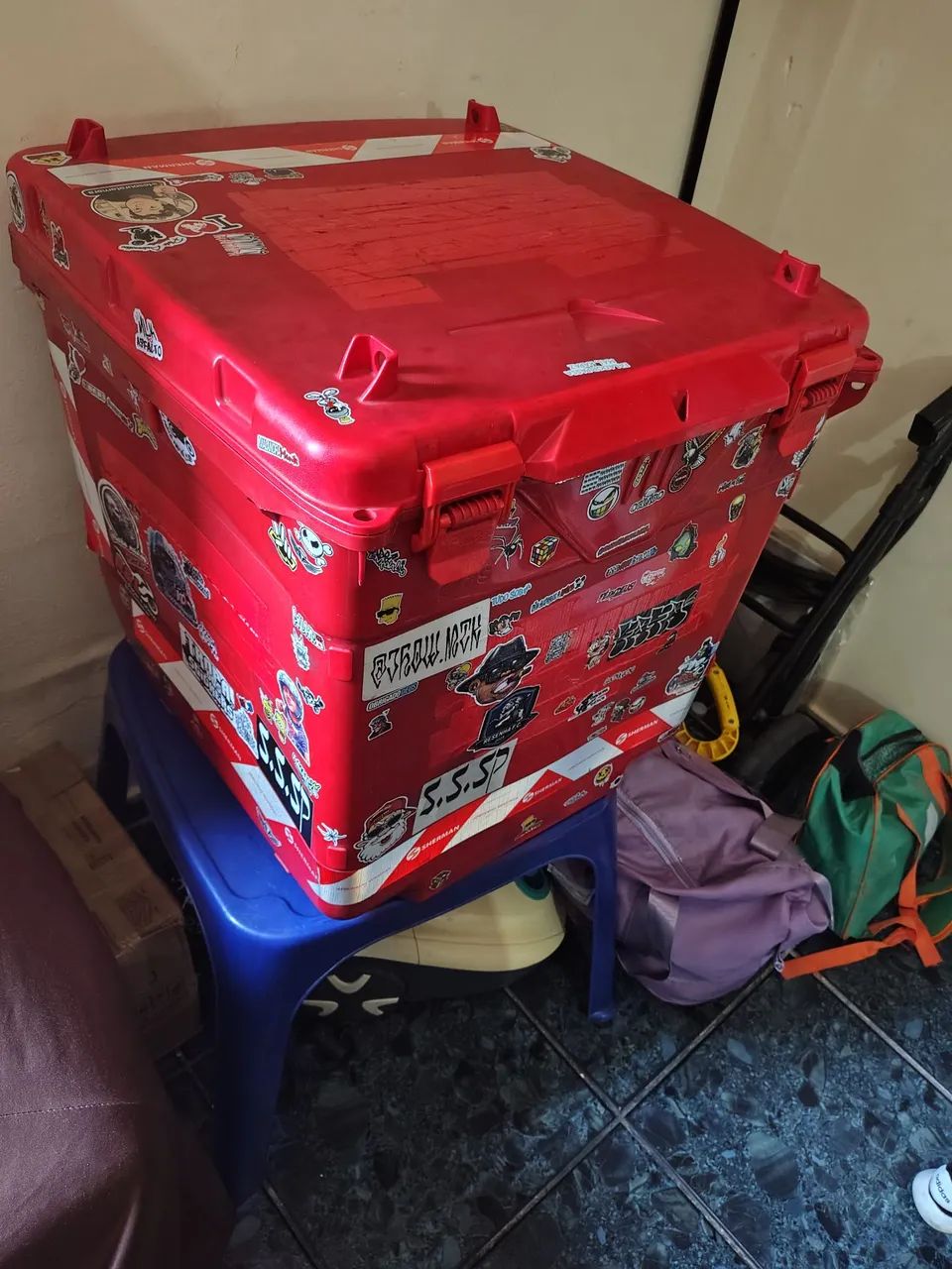 Baú 110l completo para uso
