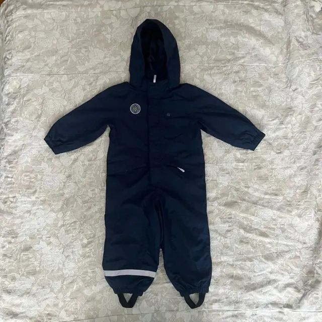 macacão infantil h&m impermeável azul marinho                   