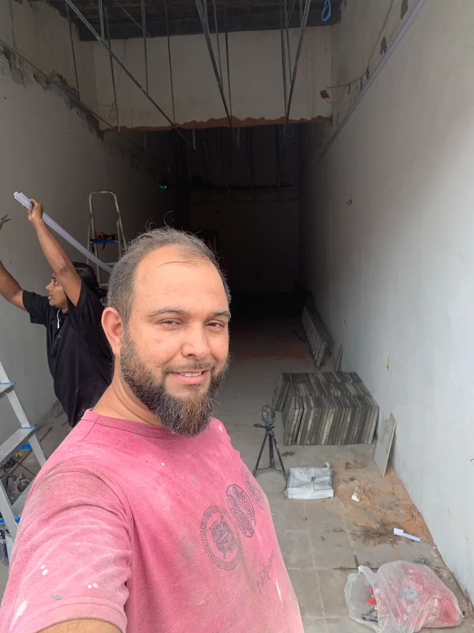 Pedreiro,pintor,encanador e eletricista  - Foto 2