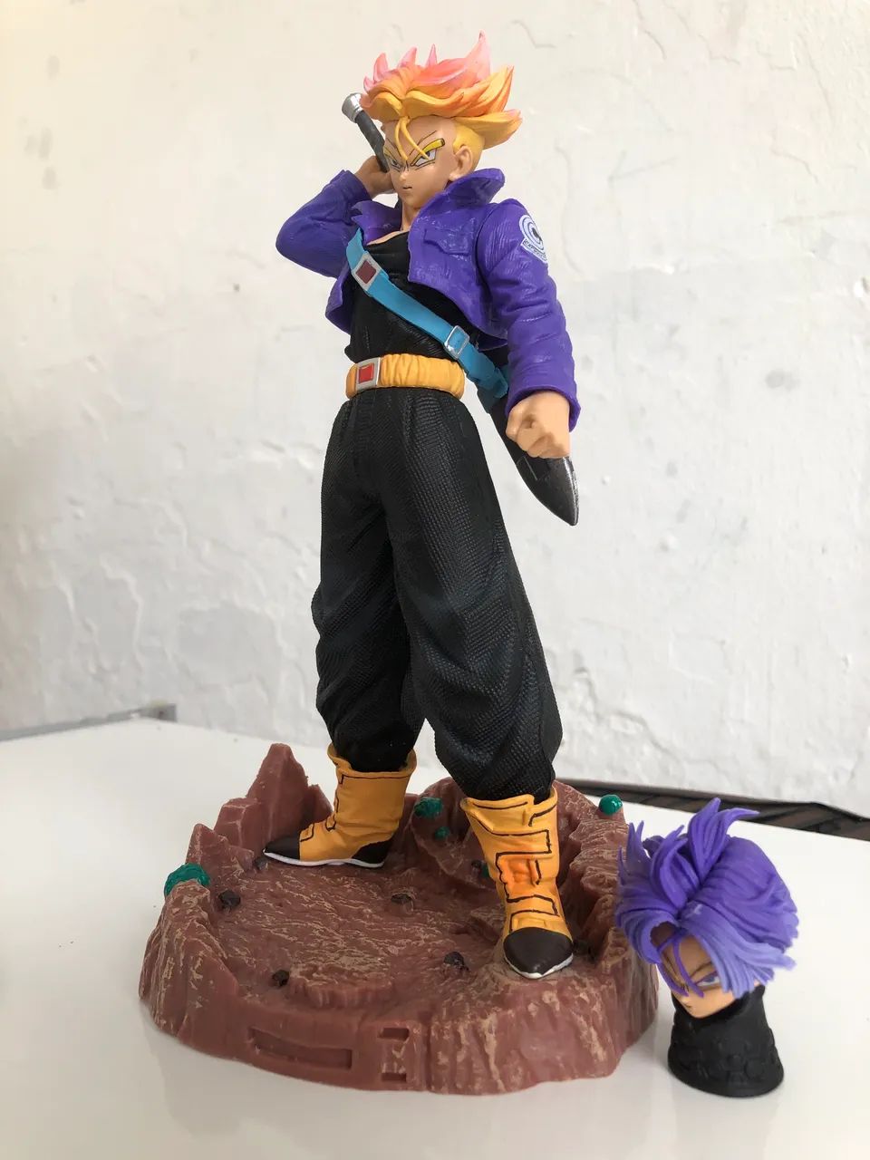 ACTION FIGURE-DRAGON-BALL TRUNKS SUPER SAIYAJIN. APROXIMADAMENTE 23CM - Foto 3