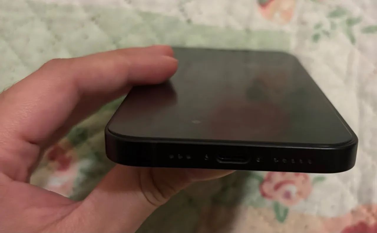 iPhone 16e  Oportunidade! - Foto 4
