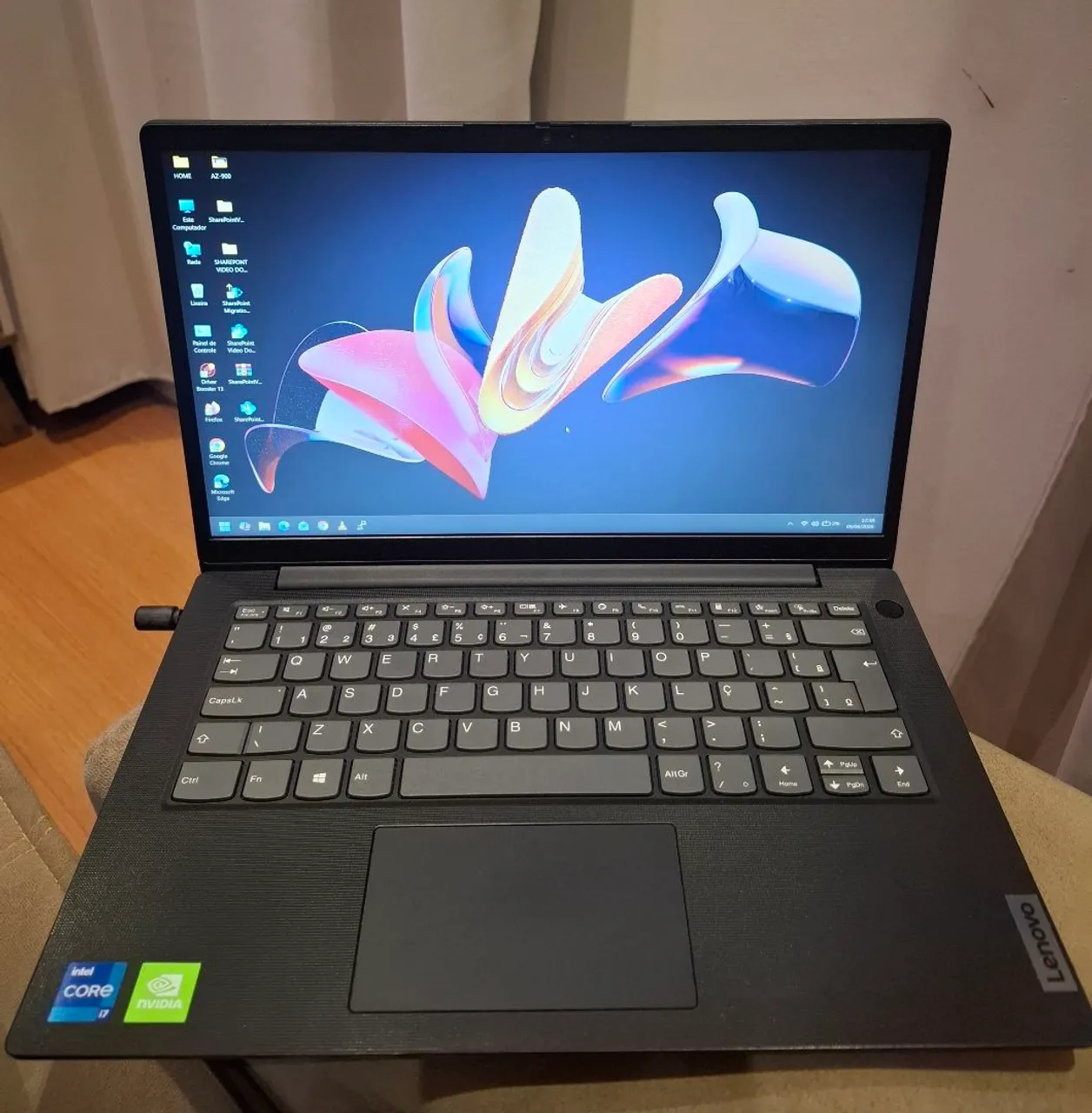 MacBook Pro 13, 2020, Intel i5, 16GB RAM, 256GB SSD - Notebooks