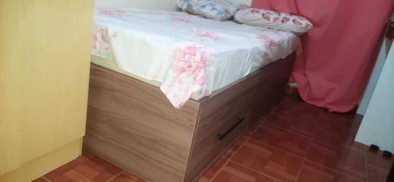 Vendo Cama de Solteiro MDF Com Colchão  - Foto 2