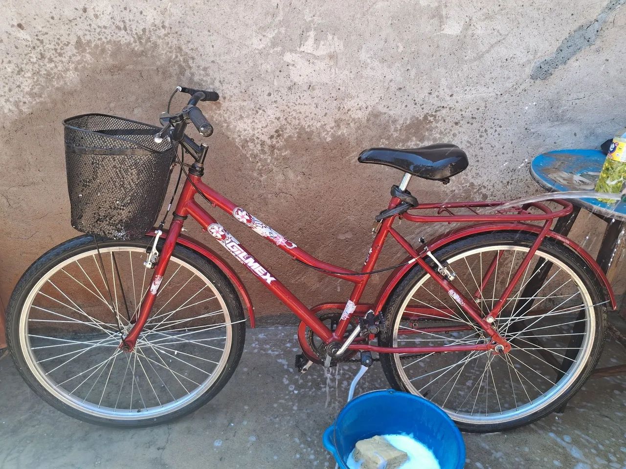 Vendo bicicleta feminina muitíssimo comservada